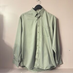 L.L Bean Wrinkle Resistant Buttondown Light Green Men Size M